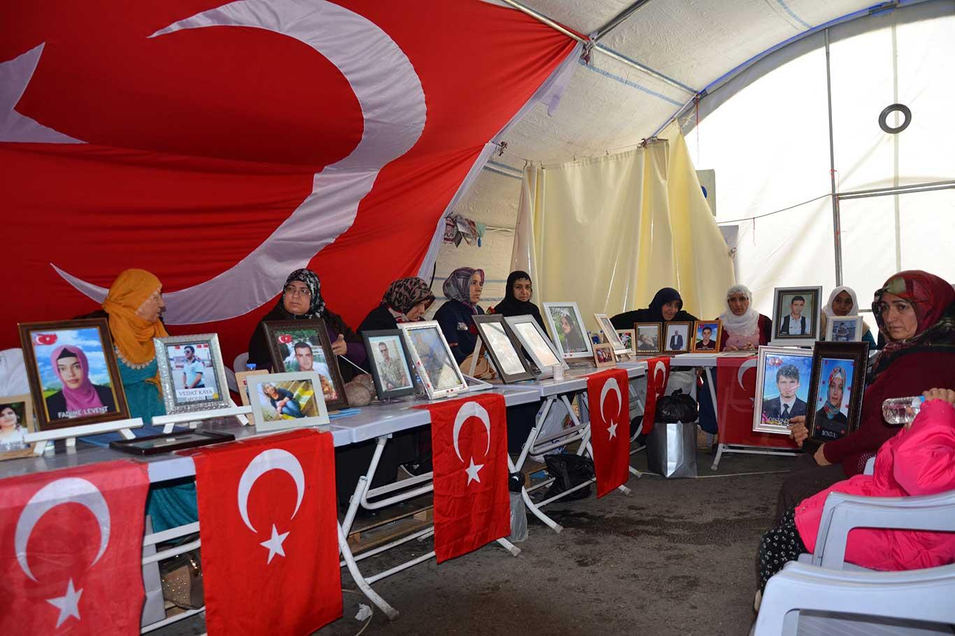 Evlat nöbeti eylemine bir katılım da Erzurum'dan geldi